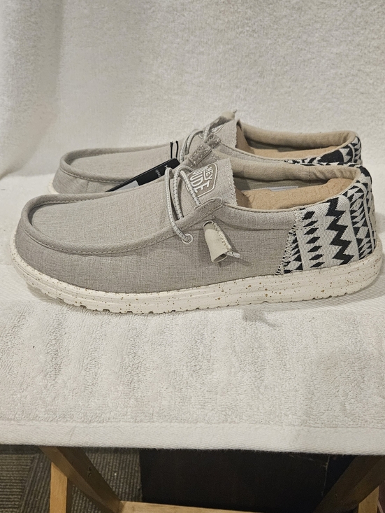 HEY DUDE WALLY FUNK SHOES